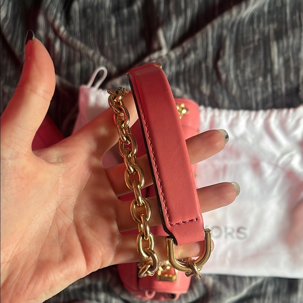 MICHAEL Michael Kors Pink and Gold Quilted Shoulder Bag - Picture 4 of 11